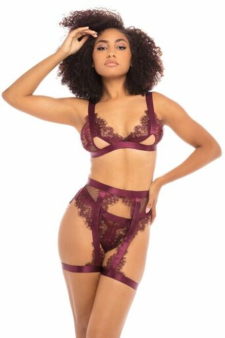 Janet Lace Three Piece Set